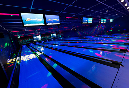 Bowl, Shoot & Drink € 22,-